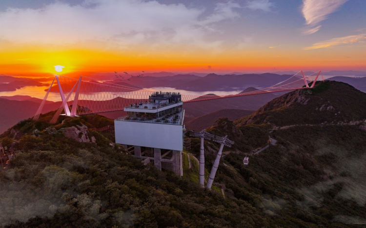 ▲노자산 선셋브릿지 (사진제공=거제시 )