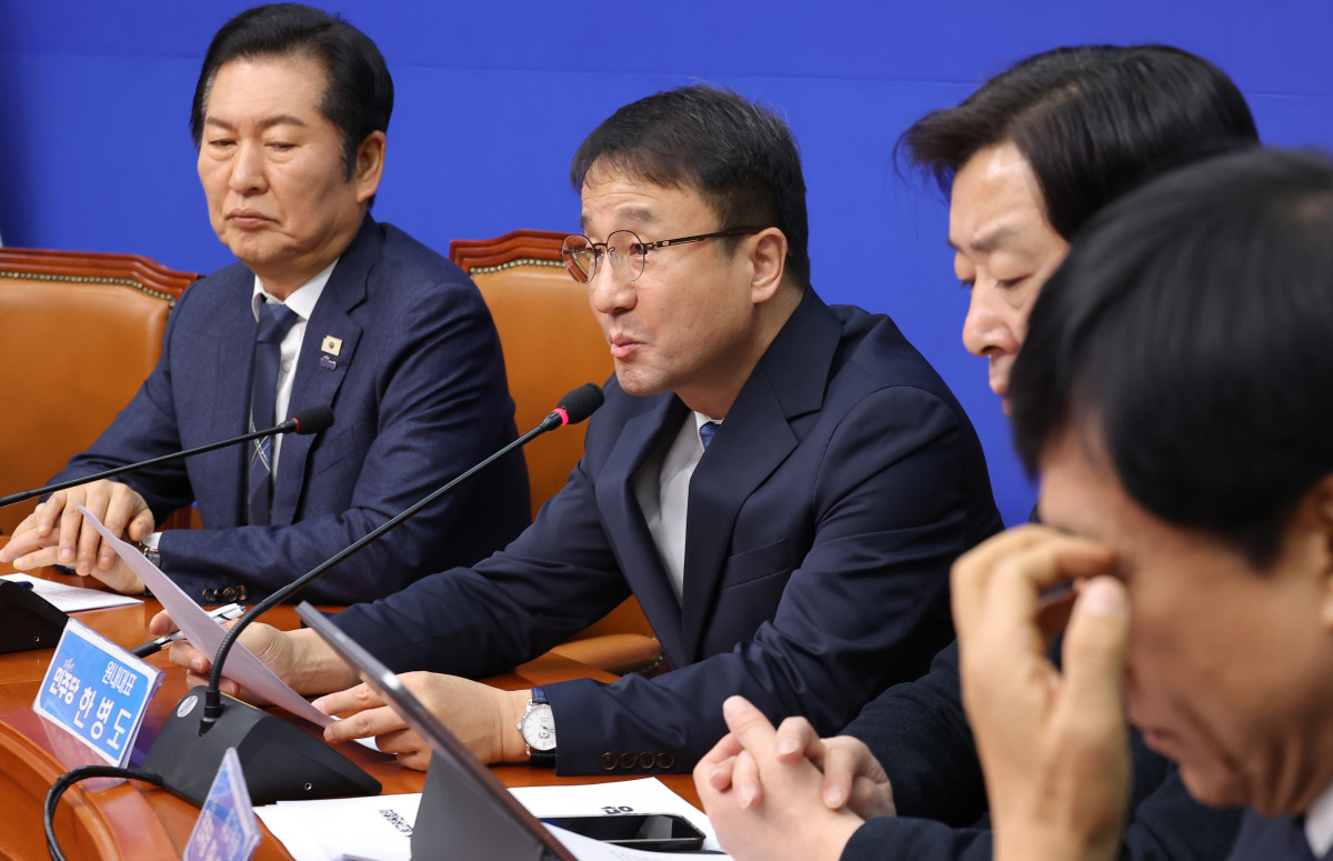 ▲ 더불어민주당 한병도 신임 원내대표가 12일 서울 여의도 국회에서 열린 최고위원회의에서 발언하고 있다. (연합뉴스)