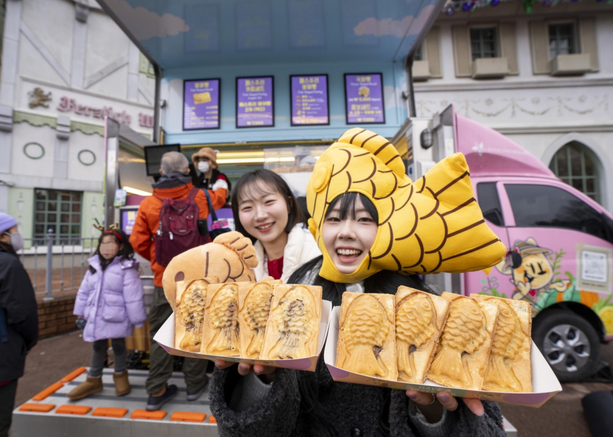 ▲새해부터 새롭게 론칭한 월간 스페셜 이벤트 '왓에버 시리즈'의 1월 '붕어빵 러쉬' 현장 (사진제공=에버랜드)