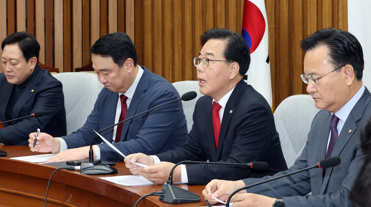 ▲국민의힘 송언석 원내대표가 13일 국회에서 열린 원내대책회의에서 발언하고 있다. 2026.1.13 (연합뉴스)