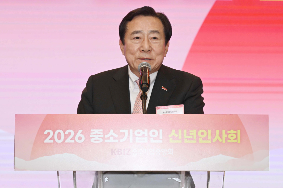 ▲김기문 중소기업중앙회장이 13일 서울 여의도 중소기업중앙회에서 열린 2026년도 중소기업인 신년인사회에서 신년사를 하고 있다. 신태현 기자 holjjak@