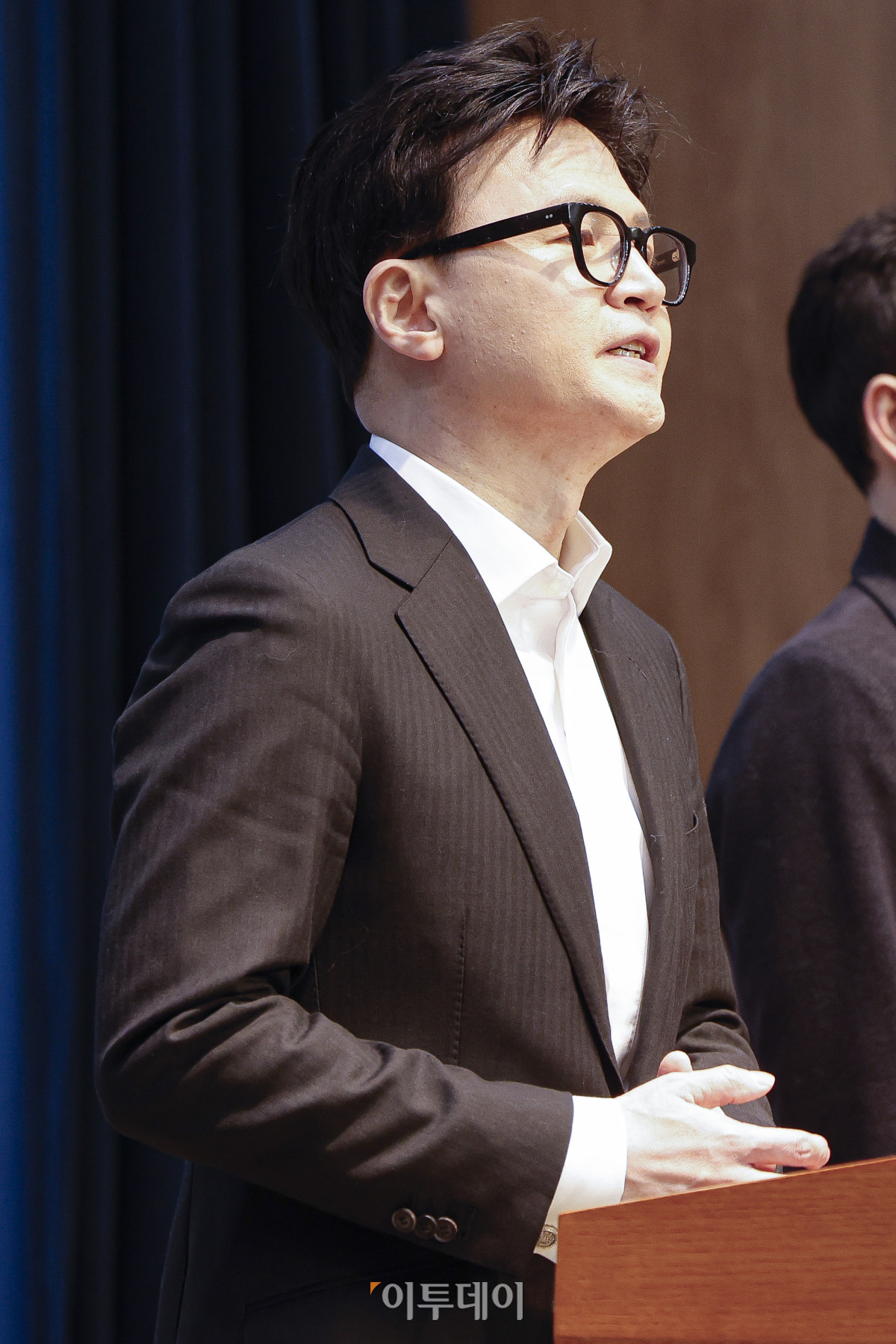 ▲한동훈 국민의힘 전 대표가 14일 여의도 국회 소통관에서 당 윤리위원회가 본인을 제명 결정한 것과 관련해 입장을 밝히고 있다. 조현호 기자 hyunho@