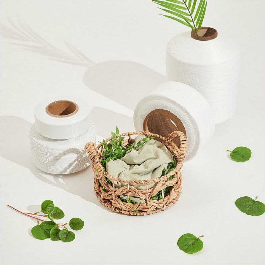 ▲국내 섬유 업계 최초 환경 표지 인증을 획득한 효성티앤씨의 친환경 폴리에스터 원사 리젠. (사진= 효성티앤씨)