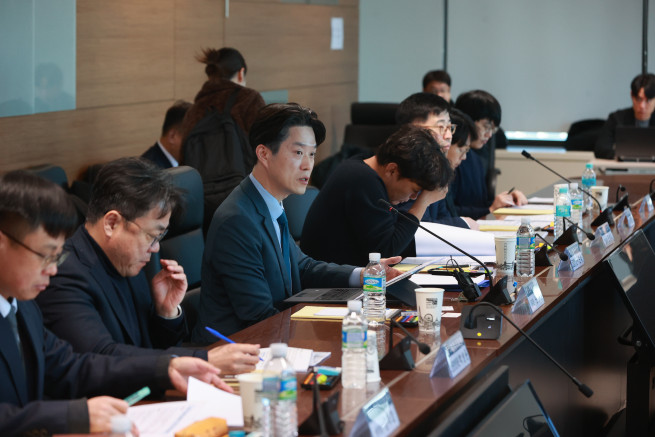 ▲노용석 중소벤처기업부 제1차관이 지난달 26일 서울 영등포구 기술보증기금에서 열린 '제3자 부당개입 문제해결 TF 킥오프 회의'에서 모두 발언을 하고 있다. (사진제공=중소벤처기업부)