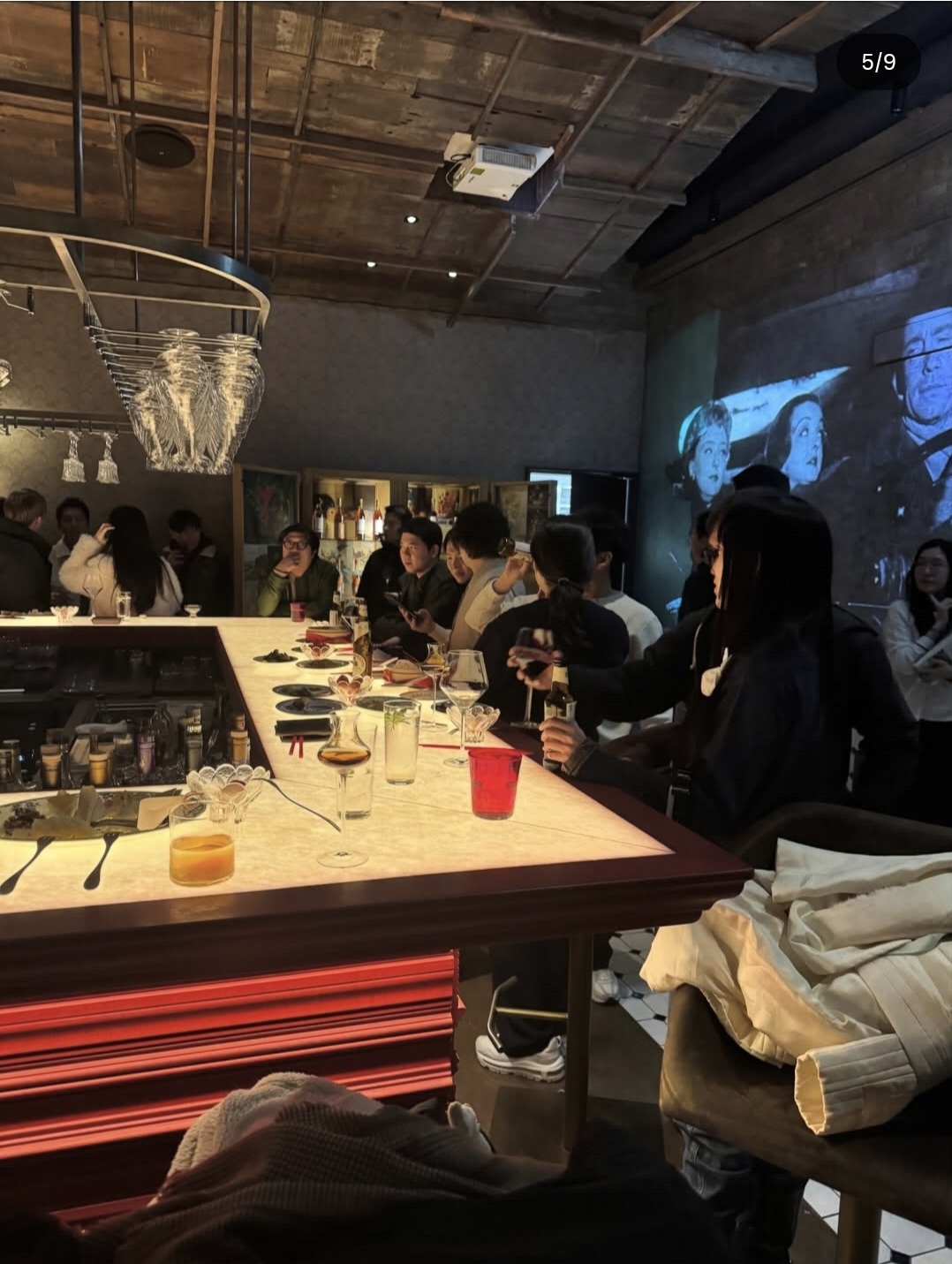 ▲흑백요리사 시즌1·2, 합동 쫑파티 현장 모습은?, 흑백요리사1·흑백요리사2 출연진 한자리에…현대카드 운영 '레드11(현대카드 Red11)' (출처=정태영 현대카드 부회장 인스타그램 캡처)