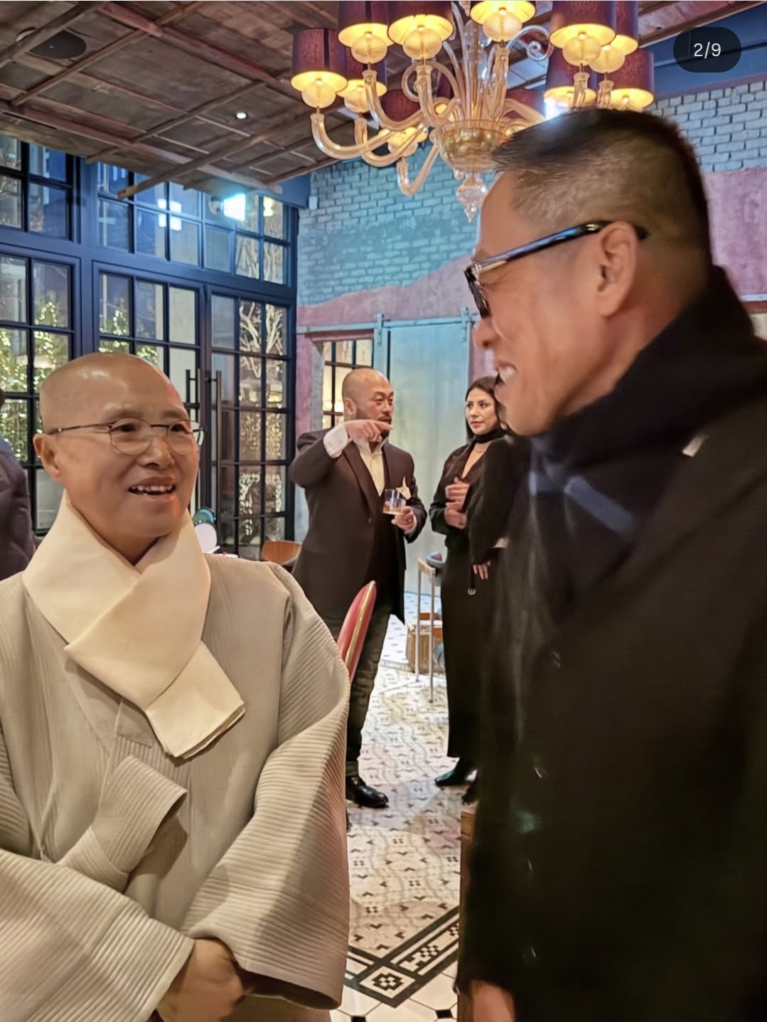 ▲흑백요리사 시즌1·2, 합동 쫑파티 현장 모습은?, 흑백요리사1·흑백요리사2 출연진 한자리에…현대카드 운영 '레드11(현대카드 Red11)' (출처=정태영 현대카드 부회장 인스타그램 캡처)