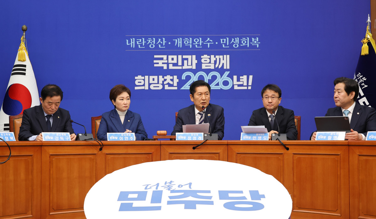 ▲더불어민주당 정청래 대표가 19일 서울 여의도 국회에서 열린 최고위원회의에서 발언하고 있다. (연합뉴스)