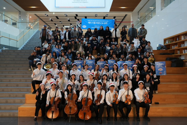 ▲동아제약이 경상북도 상주시에서 찾아가는 오케스트라 ‘메리 리틀 하모니’를 개최했다. (사진제공=동아제약)