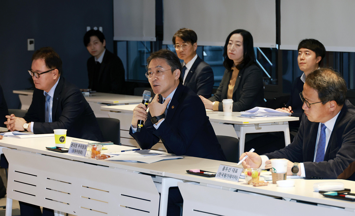 ▲권대영 금융위원회 부위원장이 20일 서울 영등포구 나이스평가정보홀에서 열린 '신용평가체계 개편 TF 킥오프'에서 모두발언을 하고 있다. (사진 제공=금융위원회)