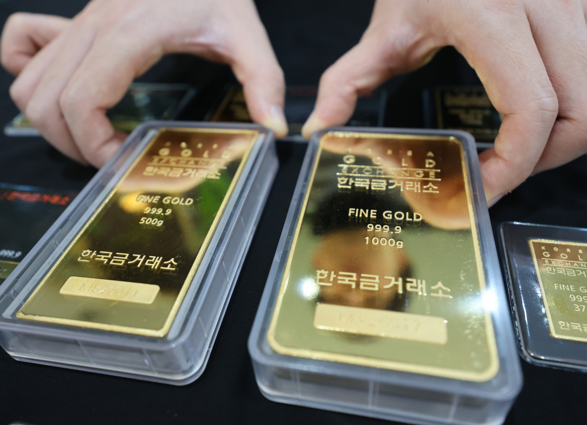 ▲서울 종로구 한국금거래소에 놓여있는 금 상품 (연합뉴스)