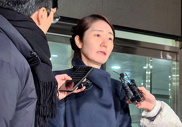 ▲밤샘 조사 마친 무소속 강선우 의원 (연합뉴스)