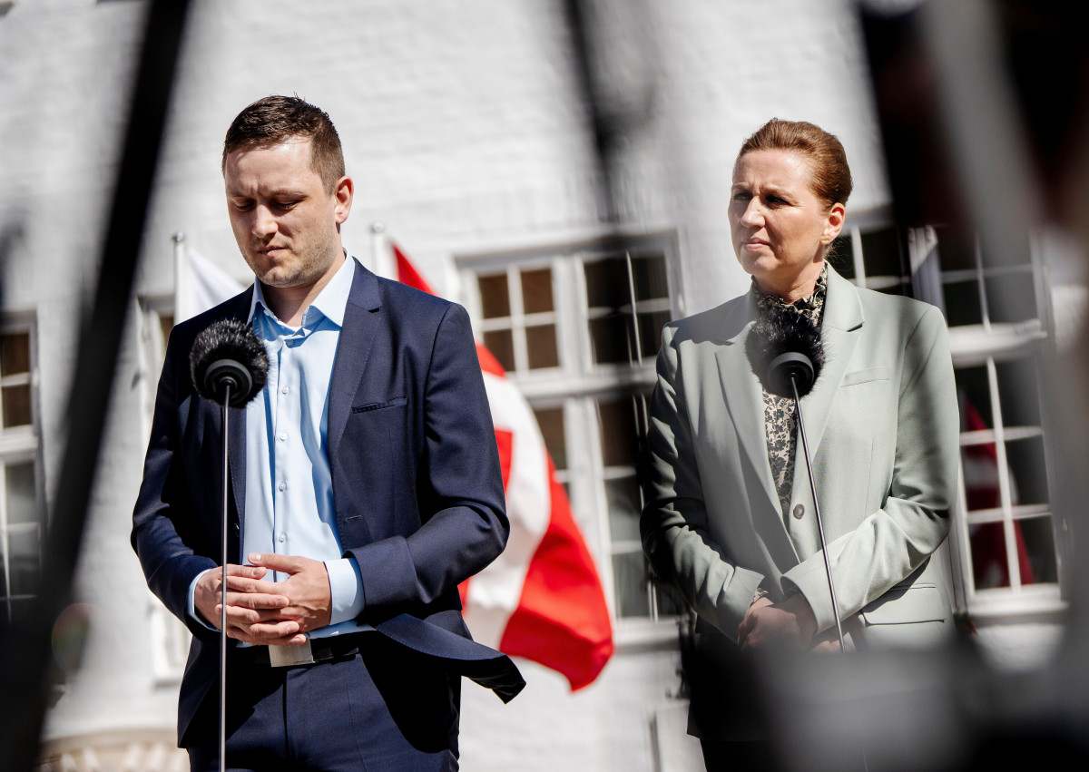 ▲메테 프레데릭센 덴마크 총리(오른쪽)와 옌스-프레데릭 닐센 그린란드 총리의 모습.  (AP뉴시스)