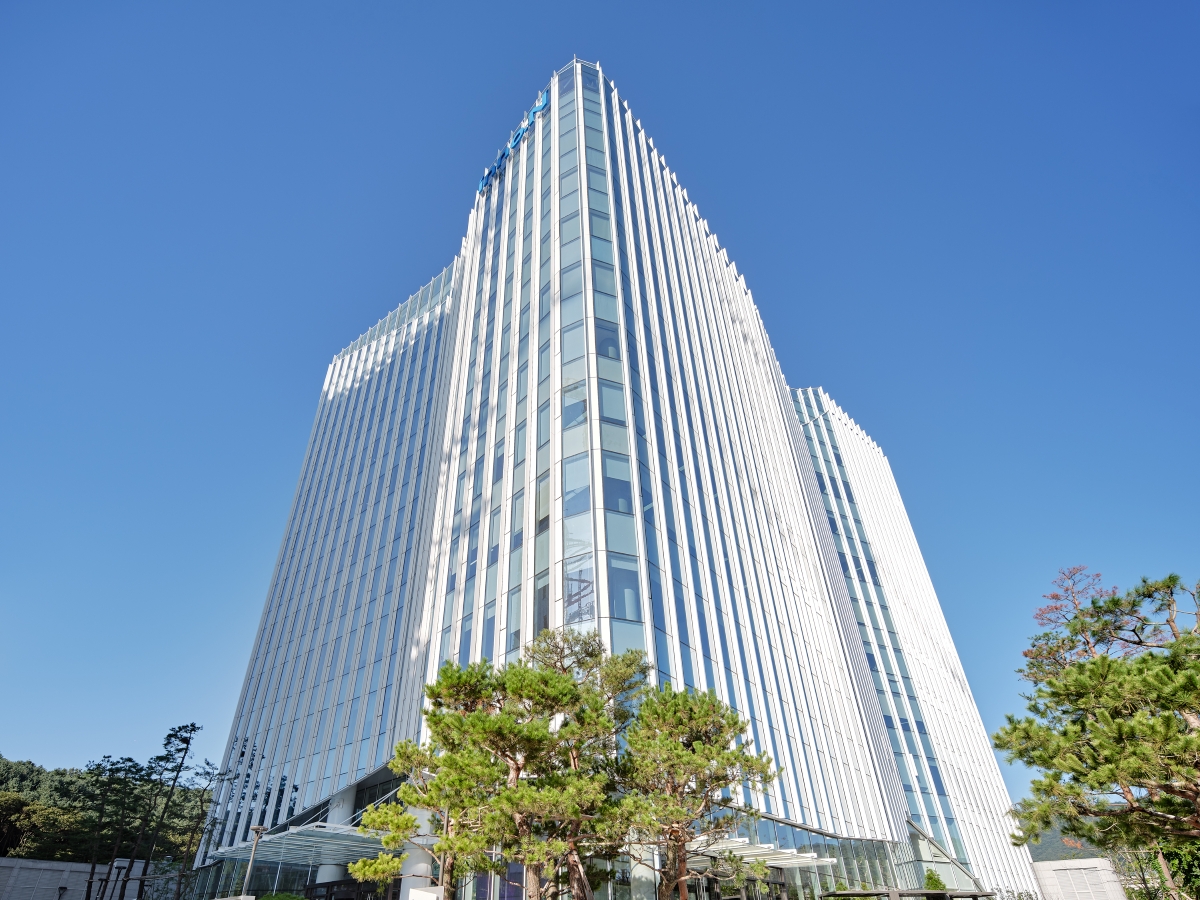 ▲경기도 성남시 판교제2테크노밸리에 위치한 HK이노엔 스퀘어 (사진제공=HK이노엔)