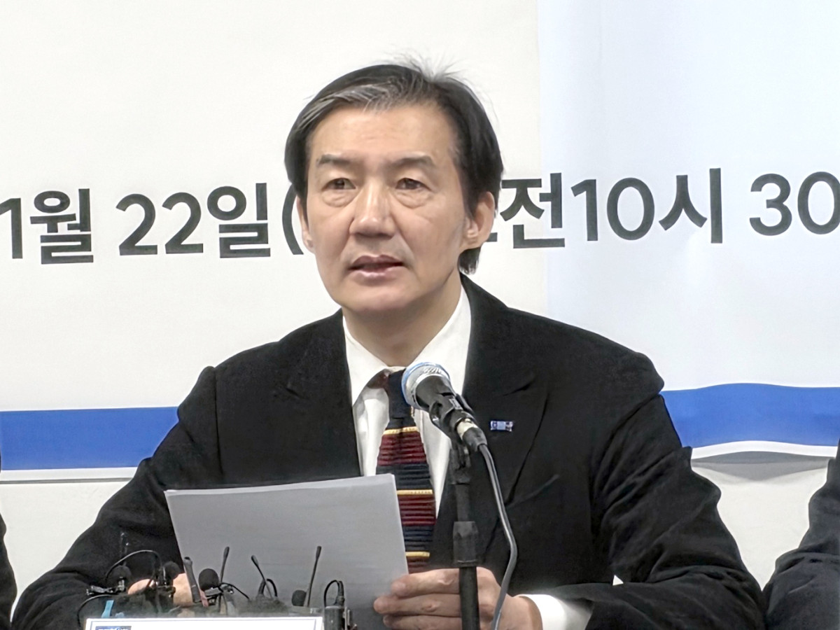 ▲조국 조국혁신당 대표가 22일 전북 전주시 전북도당 당사에서 현장 최고위원회의를 주재하고 있다. (사진=연합뉴스)