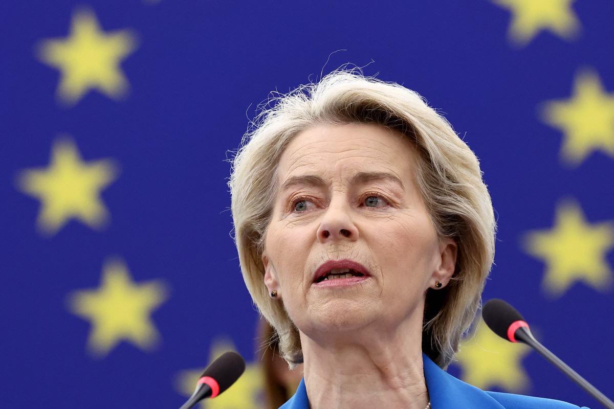 ▲우르줄라 폰데어라이엔 유럽연합(EU) 집행위원장이 21일(현지시간) 유럽 의회에서 발언하고 있다. 스트라스부르(프랑스)/AFP연합뉴스
