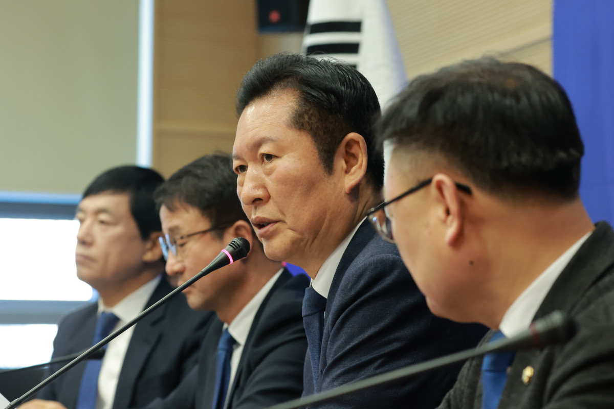 ▲정청래 더불어민주당 대표가 23일 충북 진천 국가대표선수촌에서 열린 현장 최고위원회의에서 발언하고 있다. 사진=연합뉴스