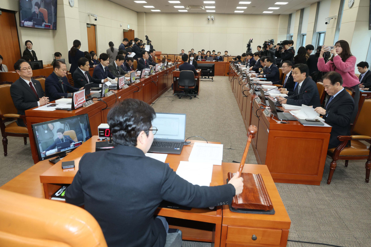 ▲23일 서울 여의도 국회 재정경제기획위원회에서 이혜훈 기획예산처 장관 후보자 인사청문회가 열리고 있다. 신태현 기자 holjjak@