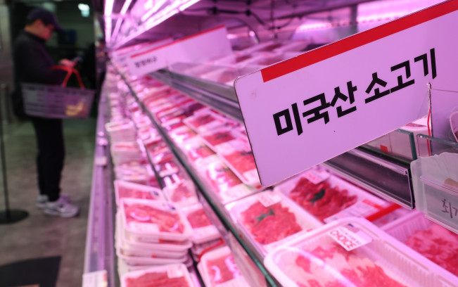 ▲2025년 12월 12일 서울 시내 한 대형마트 수입 소고기 매대. (뉴시스)