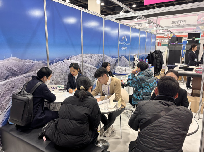 ▲공공기관 채용정보박람회 강원랜드 상담부스 (사진제공 = 강원랜드 )