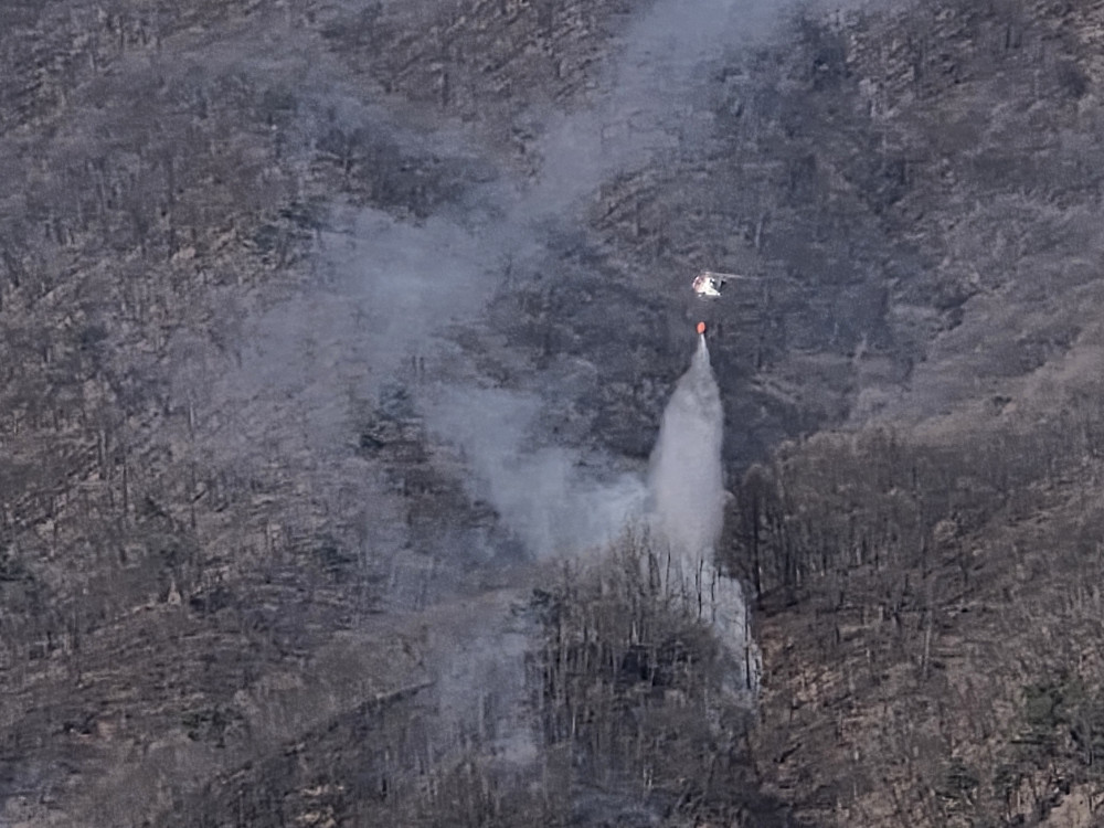 ▲홍천 매봉산 군 사격장 사격 훈련 중 산불 발생 (사진제공=강원특별자치도 산불방지대책본부 )