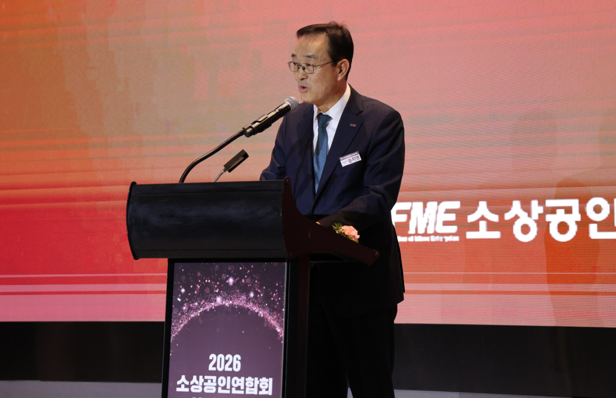 ▲송치영 소상공인연합회장이 27일 서울 여의도 글래드호텔에서 열린 ‘2026년 소상공인 신년인사회’에서 인사말을 하고 있다. (사진제공=소상공인연합회)