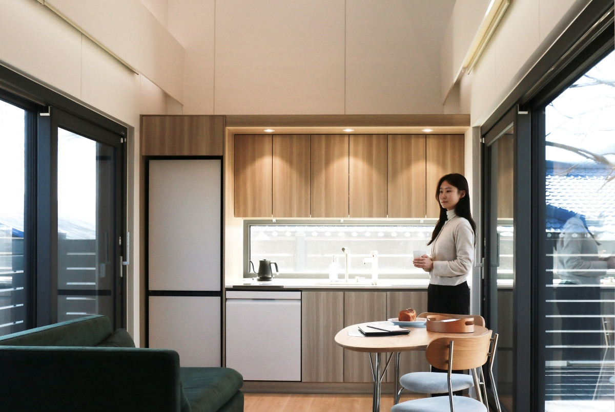 ▲LG전자가 레저 및 관광 사업을 계획하고 있는 B2B 고객을 위해 전북 김제시 죽산면에 LG 스마트코티지를 상시 체험할 수 있는 공간 '죽산모락'을 열었다. (사진제공=LG전자)