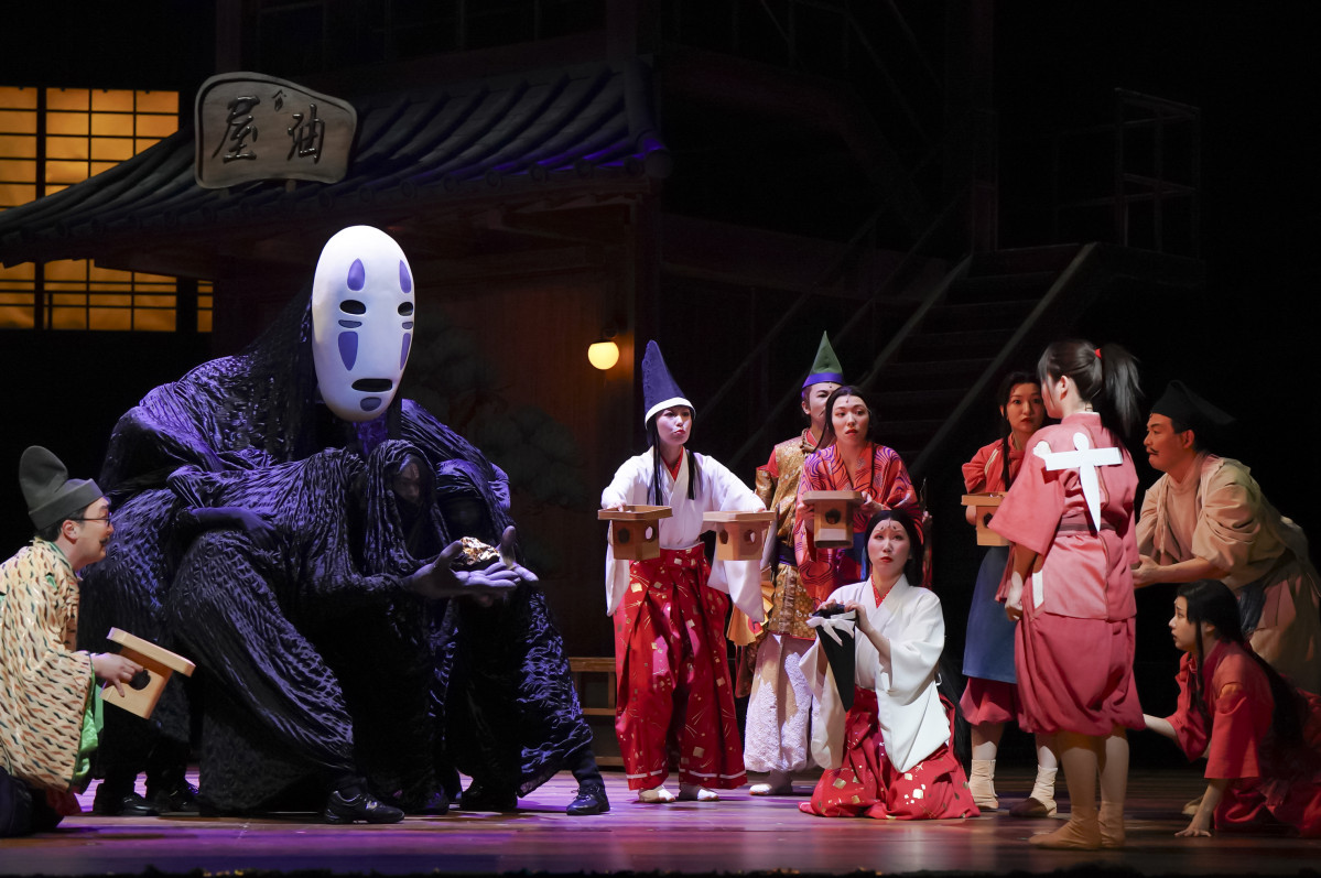 (TOHO Theatrical Dept.)