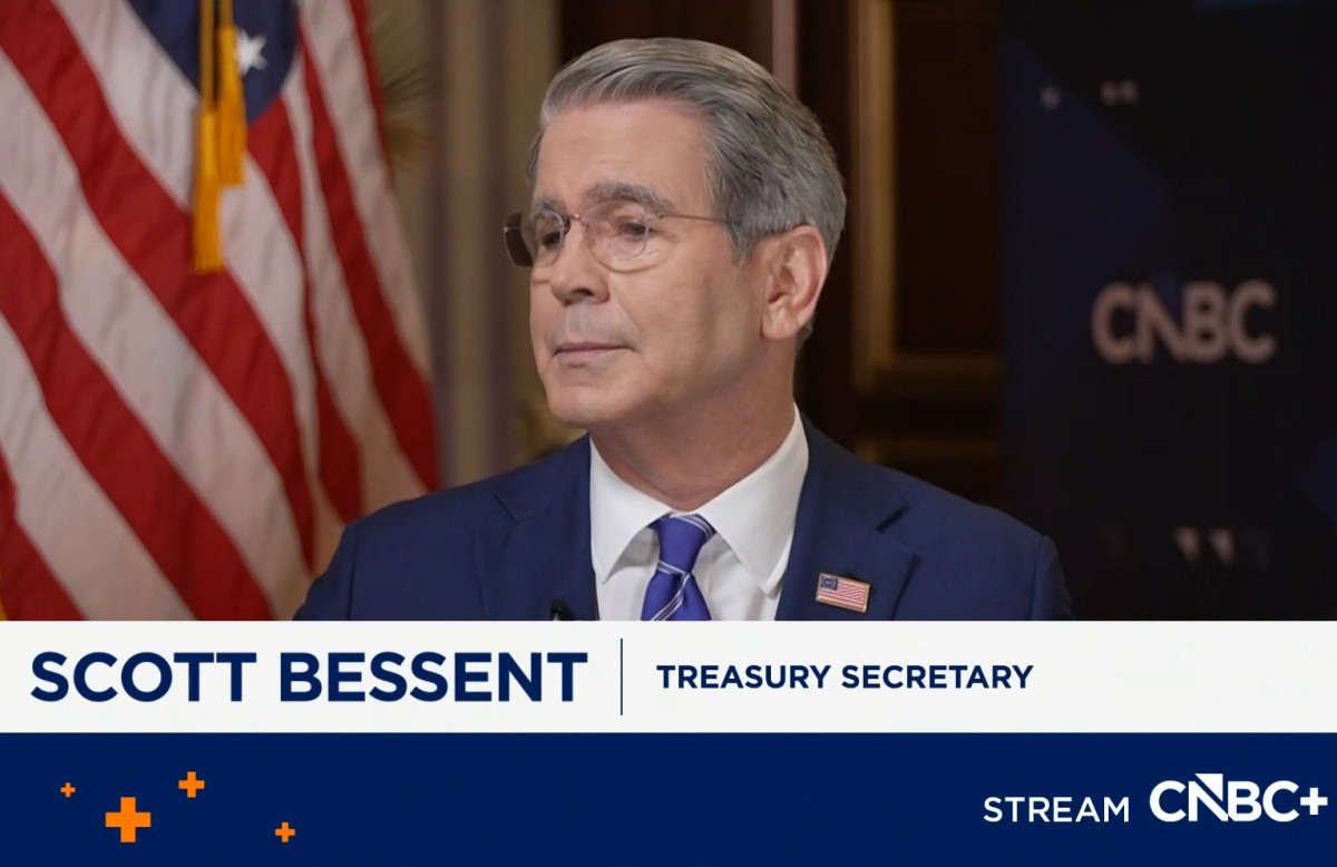 ▲스콧 베선트 미국 재무장관이 28일(현지시간) CNBC와 인터뷰를 하고 있다. (출처 CNBC 방송화면 캡처)