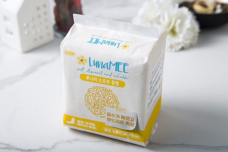 ▲루나미 소프트 국내산 중형 생리대 날개형 상품 (사진제공=쿠팡)