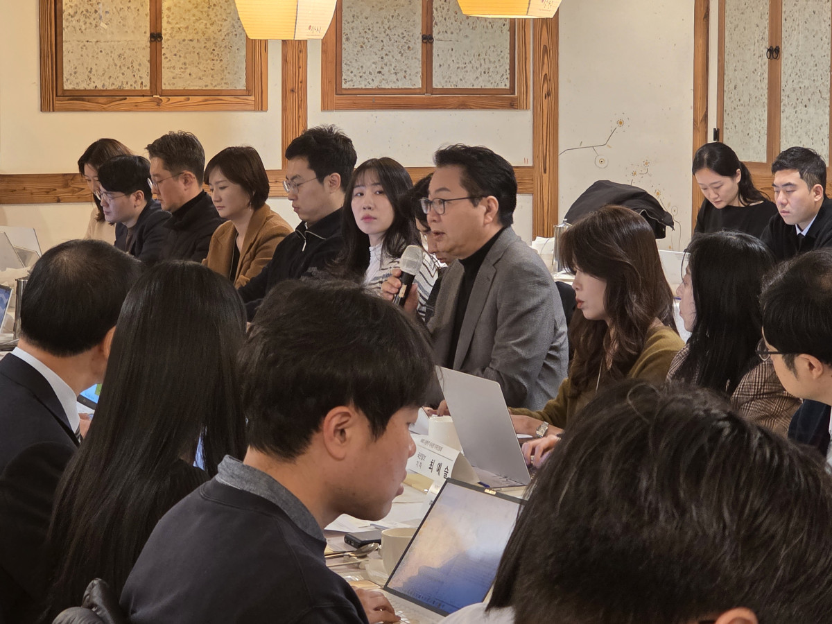 ▲이한주 경제인문사회연구회 이사장이 29일 서울 광화문 인근 식당에서 열린 기자간담회에서 모두발언을 하고 있다. (사진제공=NRC)