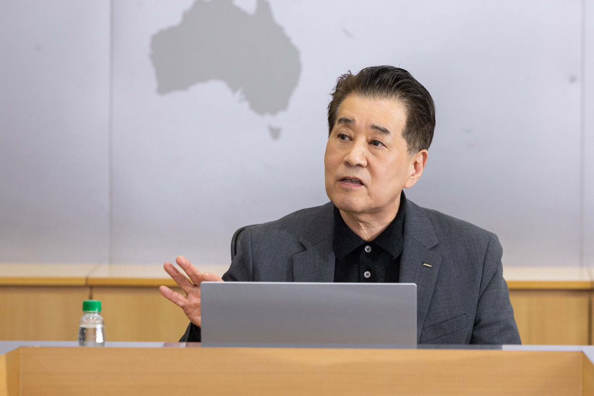 ▲포스코그룹 장인화 회장이 지난해 3월 열린 그룹기술전략회의를 주재하고 있다. (포스코그룹)