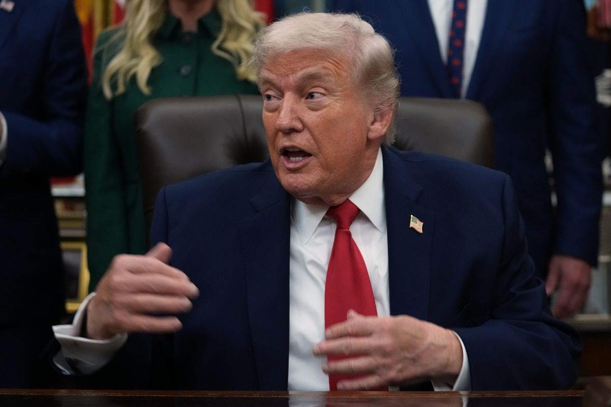 ▲도널드 트럼프 미국 대통령이 29일(현지시간) 워싱턴D.C. 백악관에서 연설하고 있다. 워싱턴D.C./AP연합뉴스