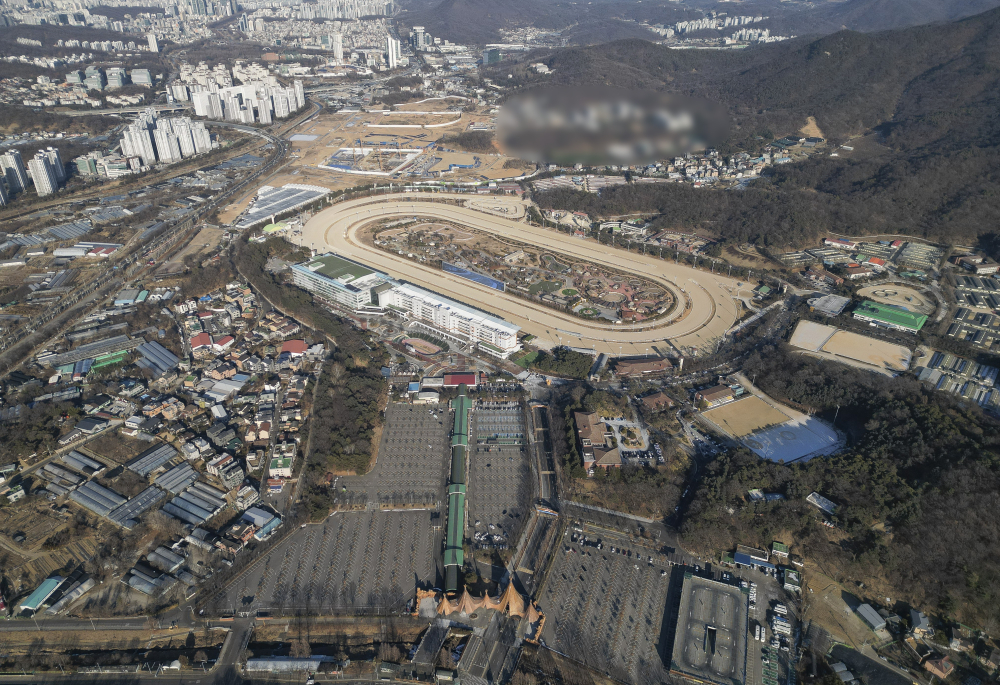▲정부가 신규 공공택지를 조성하기로 한 경기 과천시 주암동 일대 모습. 조현호 기자 hyunho@ (이투데이DB)