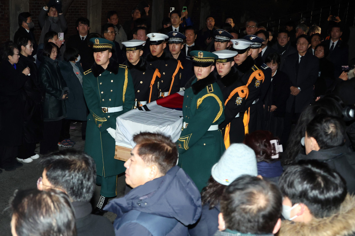 ▲31일 서울 종로구 서울대병원 장례식장에서 이해찬 전 국무총리의 발인이 엄수되고 있다. (사진=연합뉴스)
