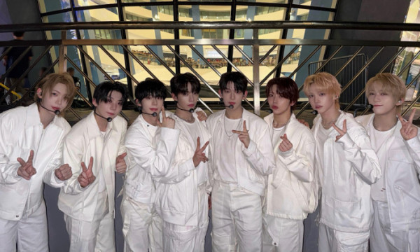 ▲아홉 (사진제공 = GMA 'Kapuso Countdown to 2026' 방송 캡처, F&F엔터테인먼트)