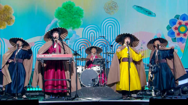 ▲‘더 시즌즈 10CM의 쓰담쓰담’(사진제공=KBS2)