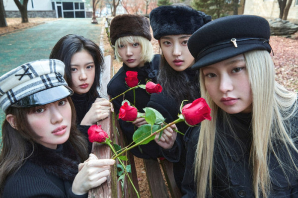 ▲키키 콘셉트 포토(사진=키키 공식 SNS, 스타쉽엔터테인먼트)