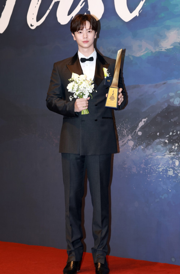 ▲육성재(사진=아이윌미디어 제공)