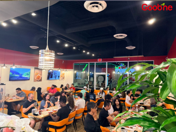 ▲굽네치킨 ‘케이티점’  (사진제공=굽네치킨)