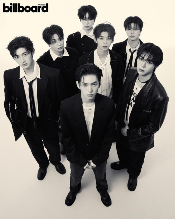 ▲아이덴티티(idntt)(사진=빌보드 코리아 제공)