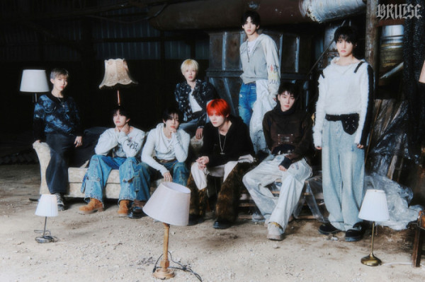 ▲8TURN(에잇턴)(사진 = MNH엔터테인먼트 제공)