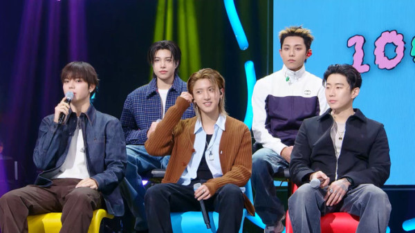 ▲‘더 시즌즈-10CM의 쓰담쓰담’(사진제공=KBS2)