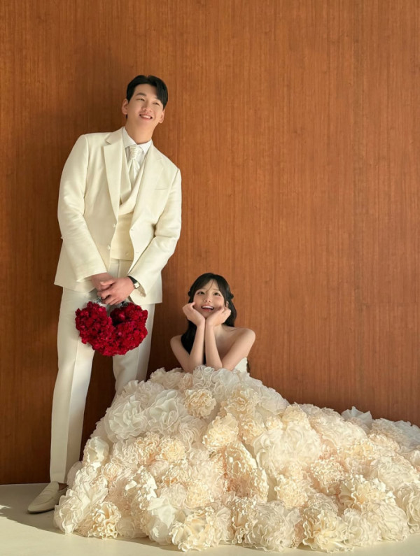 ▲박민정, 송형주 결혼(사진=박민정 SNS)