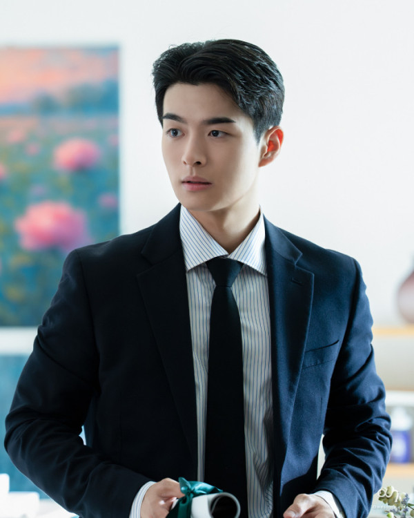 ▲'화려한 날들' 손상연(사진제공=어썸이엔티)