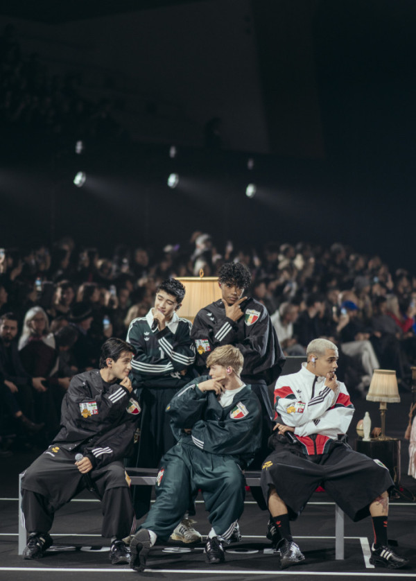 ▲산토스 브라보스(사진제공=하이브 레이블즈)