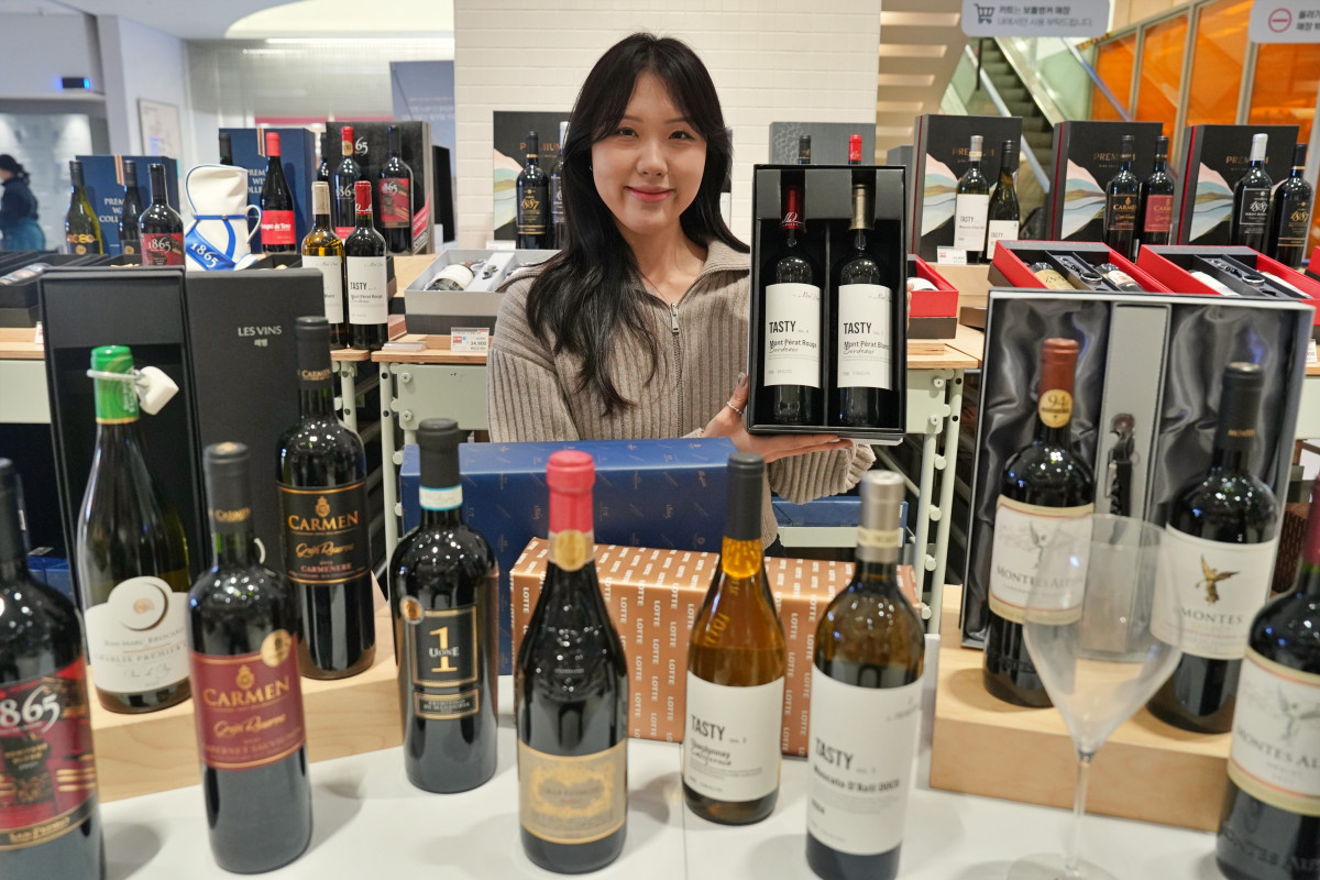 ▲롯데마트 주류 선물세트 (사진제공=롯데쇼핑 )