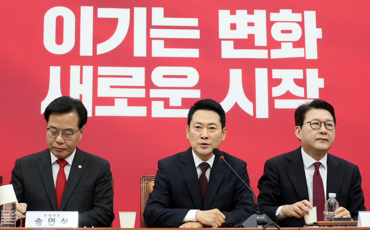 ▲국민의힘 장동혁 대표가 2일 국회에서 열린 최고위원회의에서 모두발언을 하고 있다. (연합뉴스)