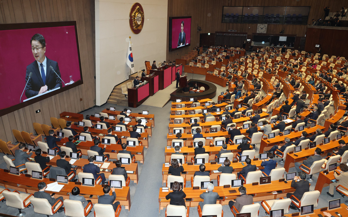 ▲한병도 더불어민주당 원내대표가 3일 국회 본회의에서 교섭단체 대표연설을 하고 있다. 사진=연합뉴스