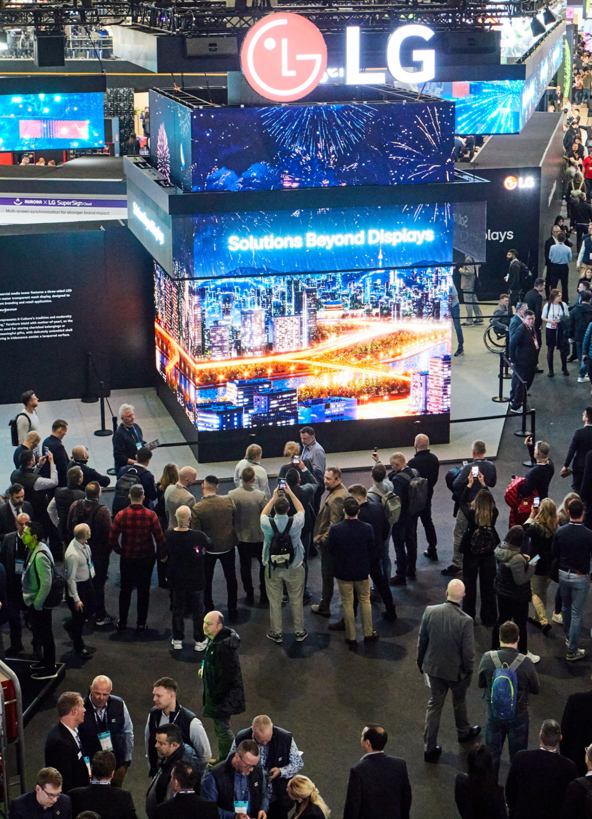 ▲LG전자가 2~4일(현지시간) 미국 라스베가스에서 열리는 북미 최대 공조전시회 ‘AHR EXPO 2026’에 참가해해 북미 주거환경에 최적화된 유니터리 시스템을 비롯한 다양한 냉난방공조(HVAC) 솔루션을 선보인다. 총 447㎡(약 135평) 규모의 공간을 △주거용존 △상업용존 △산업용존으로 조성해 관람객들이 LG전자의 HVAC 제품과 경쟁력을 보다 직관적으로 확인할 수 있도록 했다. (사진제공-LG전자)