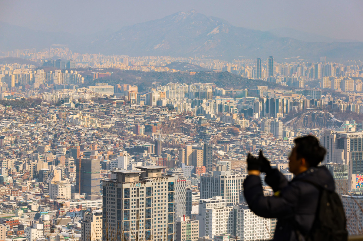 ▲서울 남산에서 바라본 시내 아파트 모습. (사진제공=연합뉴스)